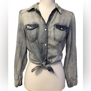 RED Snap acid washed western style button down shirt size Medium